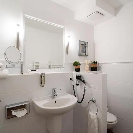 Souterrain Ferienwohnung In Dierhagen