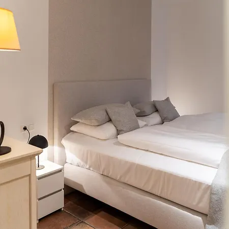 Apartamento Souterrain Ferienwohnung In Dierhagen *